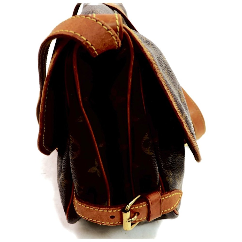 Louis Vuitton Brown Monogram Messenger Bag with Tan Trim - Picture 6 of 8